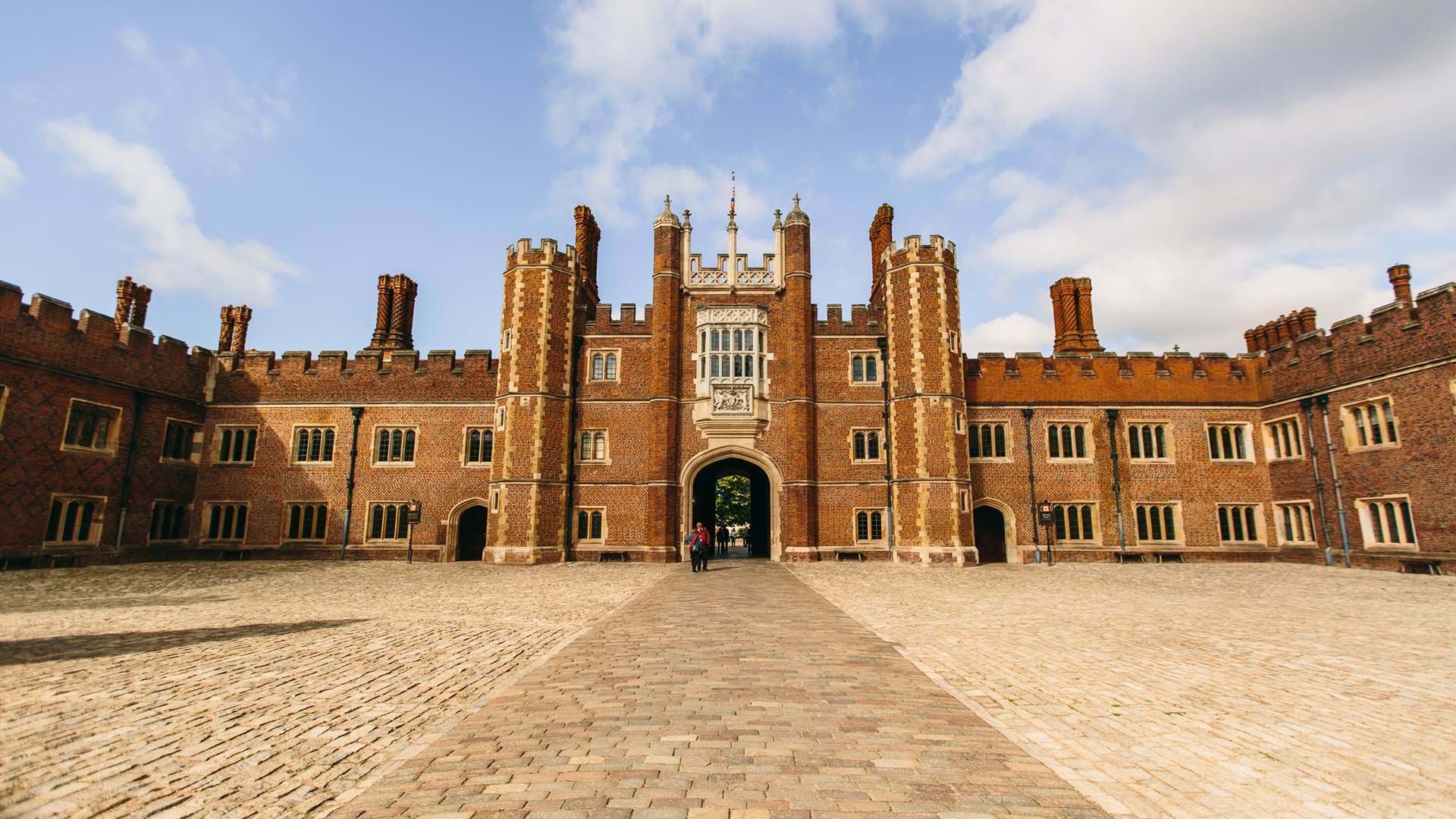 Henry VIII - Hampton Court